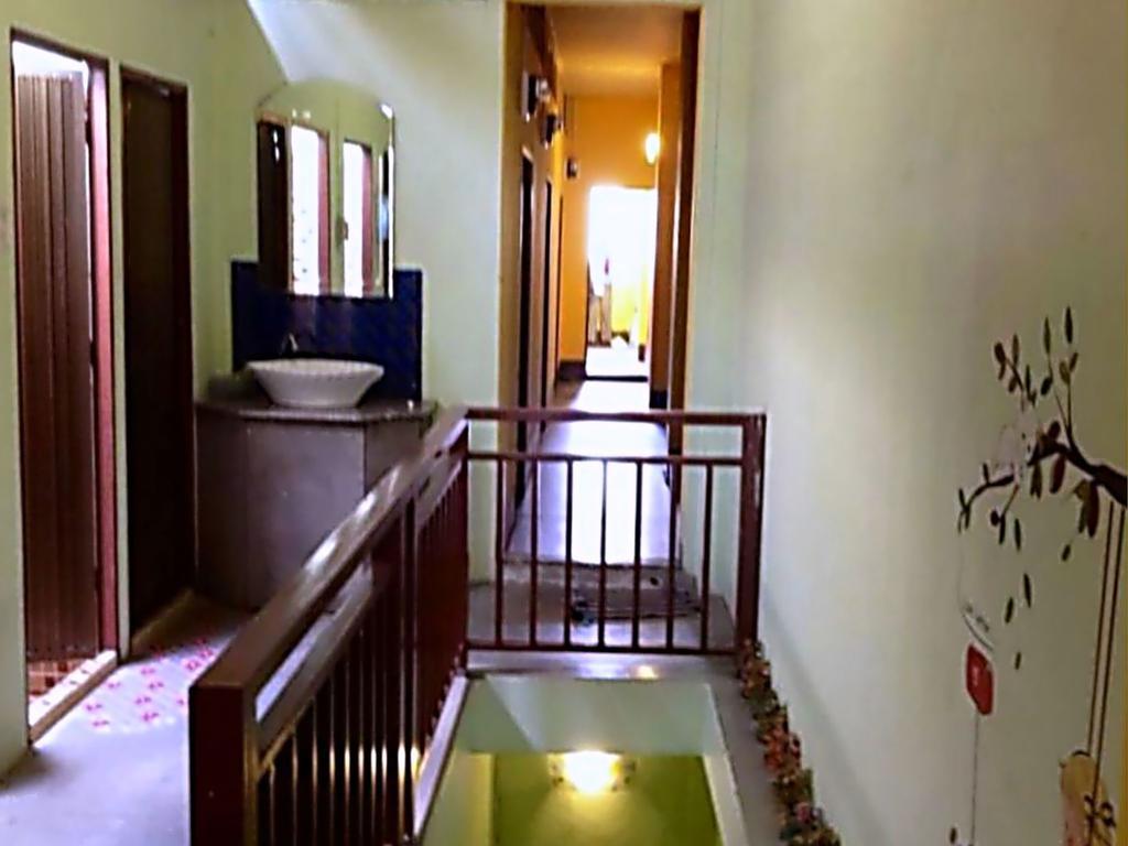 Win Backpacker Hostel Phuket Room photo
