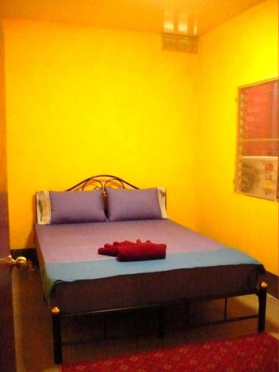 Win Backpacker Hostel Phuket Exterior photo